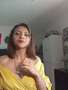 Snapshot of Pinkye_skarlet chatting on June 15, 8:08 pm Pinkye skarlet online show from June 15, 8:08 pm