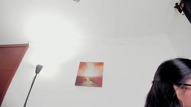 nia  white online show from April 11, 1:24 am