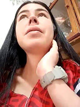 Snapshot of ArianaSmith69 chatting on February 10, 6:24 pm ArianaSmith69 online show from February 10, 6:24 pm
