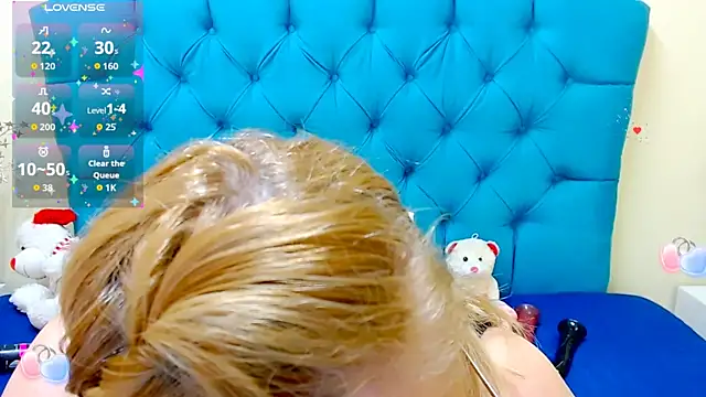 Nayla Garner online show from October 9, 11:22 am