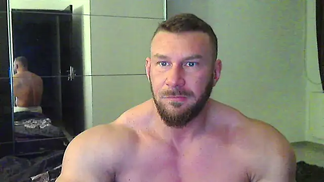 muscularkevin online show from April 7, 3:30 am