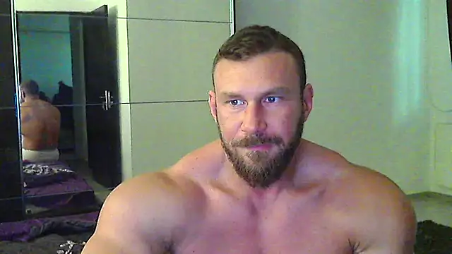 Snapshot of muscularkevin chatting on May 10, 1:46 pm muscularkevin online show from May 10, 1:46 pm