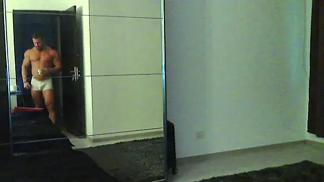 muscularkevin online show from January 13, 2:10 pm