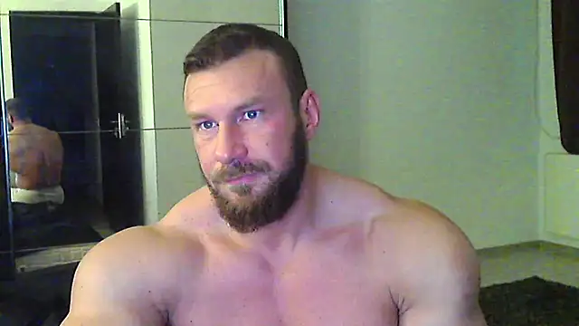 muscularkevin online show from March 24, 4:34 am