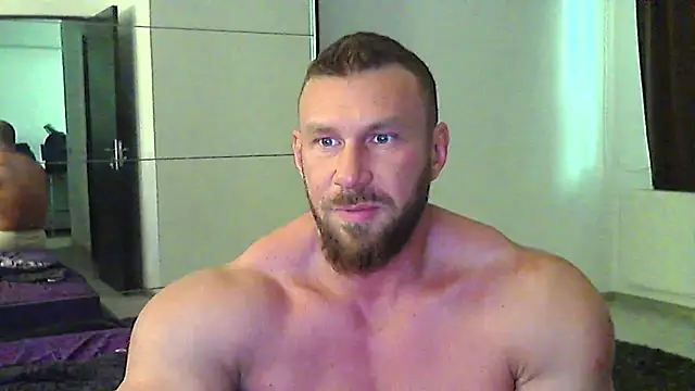 Snapshot of muscularkevin chatting on May 1, 12:21 pm muscularkevin online show from May 1, 12:21 pm