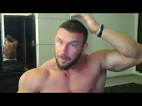 muscularkevin online show from September 28, 3:35 am
