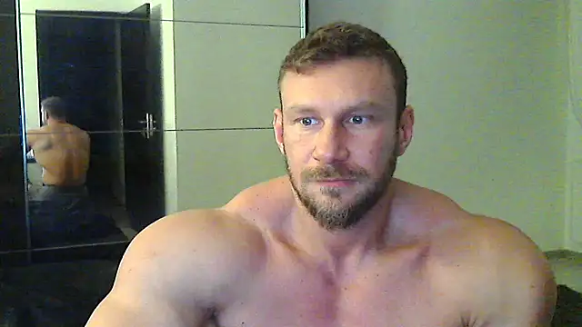 muscularkevin online show from December 28, 2:21 pm