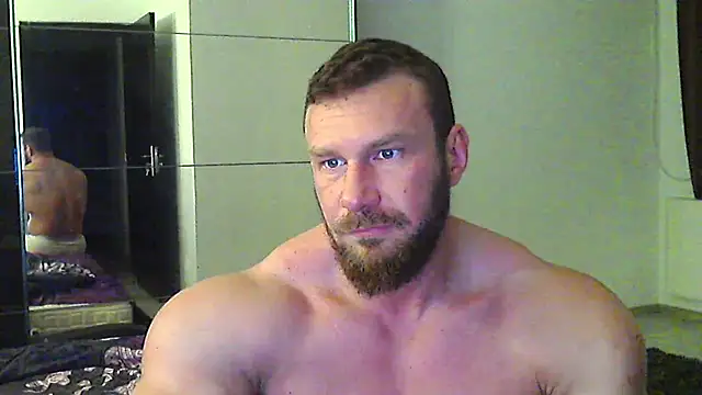muscularkevin online show from April 1, 3:41 am