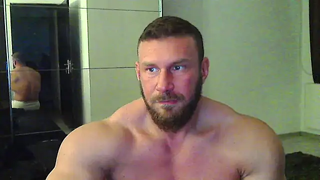 muscularkevin online show from March 21, 2:10 pm