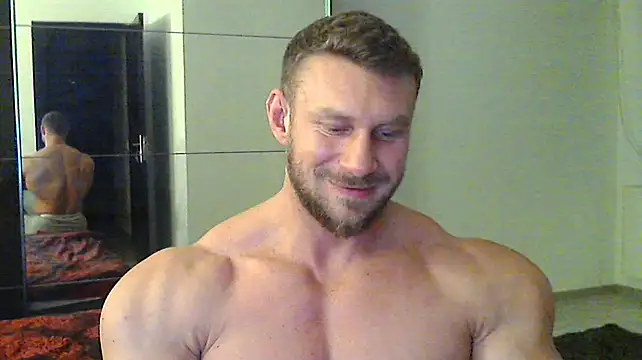 muscularkevin online show from December 22, 2:16 pm