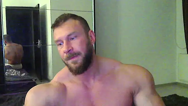 muscularkevin online show from April 14, 3:22 am