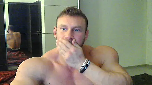 muscularkevin online show from December 26, 2:27 pm