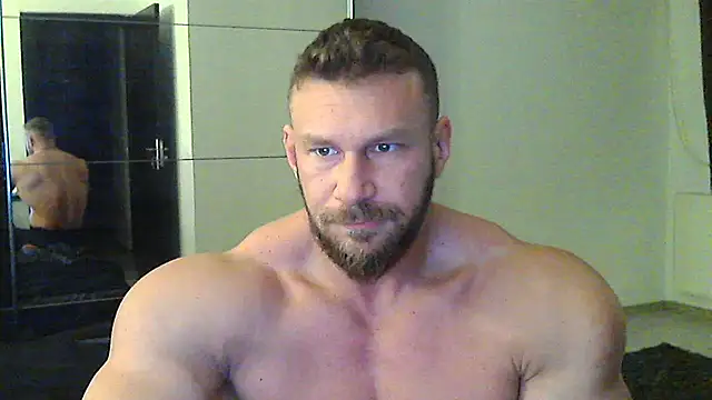 muscularkevin online show from February 13, 4:22 am