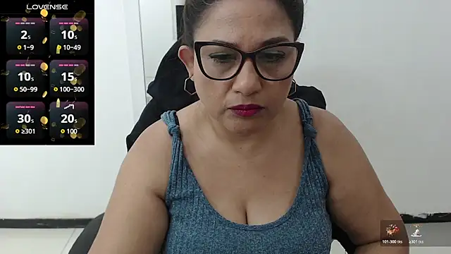 Snapshot of Katha_Marck chatting on December 19, 12:29 pm Katha Marck online show from December 19, 12:29 pm