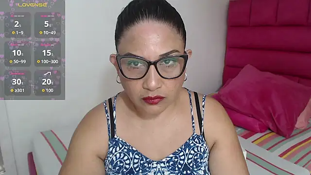 Snapshot of Katha_Marck chatting on July 16, 12:35 pm Katha Marck online show from July 16, 12:35 pm
