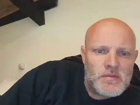 Snapshot of davigochi77bcn chatting on March 21, 8:29 pm davigochi77bcn online show from March 21, 8:29 pm