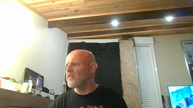 Snapshot of davigochi77bcn chatting on November 6, 6:56 pm davigochi77bcn online show from November 6, 6:56 pm