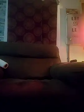 Hotredheadandtoungelasher online show from March 27, 7:50 am