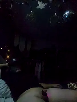 Hotredheadandtoungelasher online show from October 23, 8:57 am