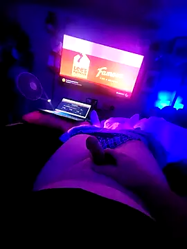 Hotredheadandtoungelasher online show from March 10, 11:03 am