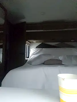 Hotredheadandtoungelasher online show from October 27, 7:48 pm