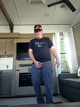 Hotredheadandtoungelasher online show from November 17, 4:11 pm