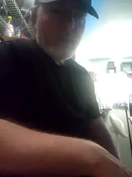 Hotredheadandtoungelasher online show from February 8, 8:56 am