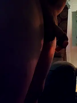 Hotredheadandtoungelasher online show from April 3, 11:38 am