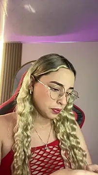 Irisweet  online show from May 24, 12:54 am