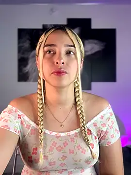 Irisweet  online show from September 14, 2:28 pm