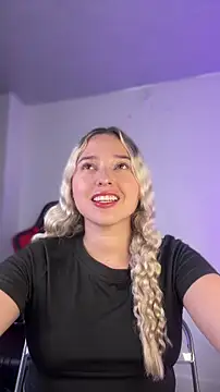 Snapshot of Irisweet_ chatting on January 6, 11:20 pm Irisweet online show from January 6, 11:20 pm