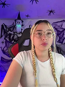 Irisweet  online show from October 27, 11:38 pm