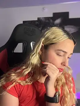 Irisweet  online show from September 17, 10:23 pm