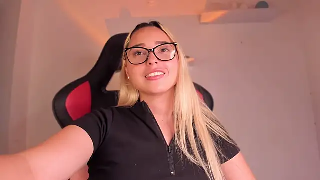 Irisweet  online show from March 21, 12:18 am