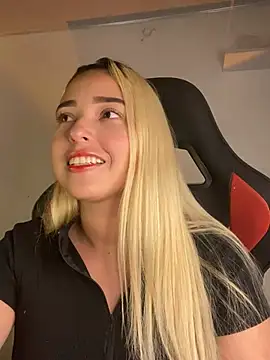 Irisweet  online show from March 20, 9:13 pm