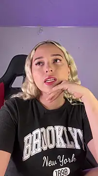 Irisweet  online show from November 5, 10:13 pm