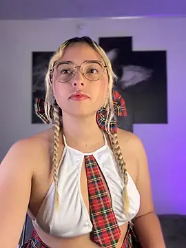 Irisweet  online show from September 27, 10:43 am