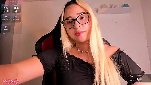 Irisweet  online show from March 18, 11:42 pm