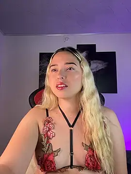 Irisweet  online show from October 18, 10:39 am