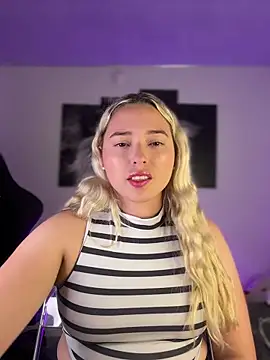 Irisweet  online show from November 29, 10:54 pm