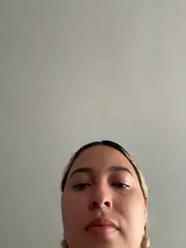 Snapshot of Irisweet_ chatting on February 26, 2:06 pm Irisweet online show from February 26, 2:06 pm