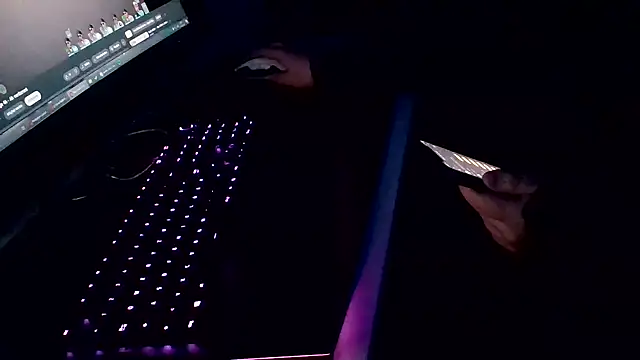 Luishorny19 online show from March 21, 10:17 pm