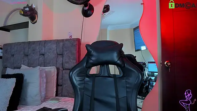 danielasexya1 online show from March 22, 1:01 pm