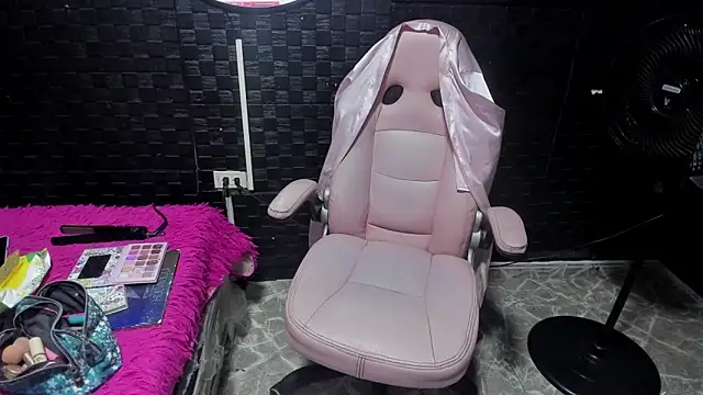 mature sexi40 online show from February 14, 1:06 am