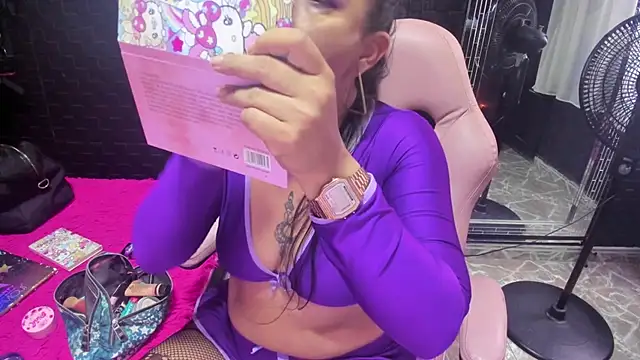 mature sexi40 online show from April 10, 12:01 pm