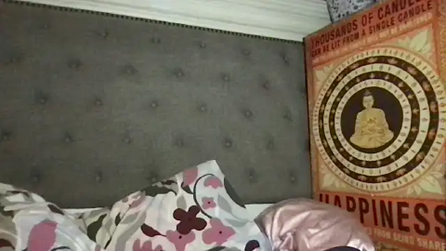 Snapshot of LuLuValenttine101 chatting on February 23, 9:21 am LuLuValenttine101 online show from February 23, 9:21 am