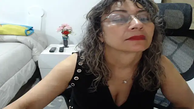 Snapshot of jesy_hot chatting on July 12, 12:11 am jesy hot online show from July 12, 12:11 am