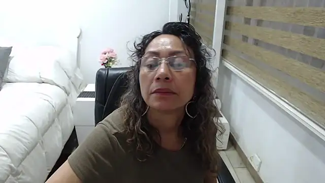 jesy hot online show from November 22, 10:30 pm