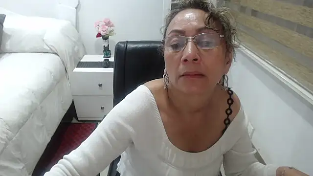 jesy hot online show from January 6, 10:47 pm