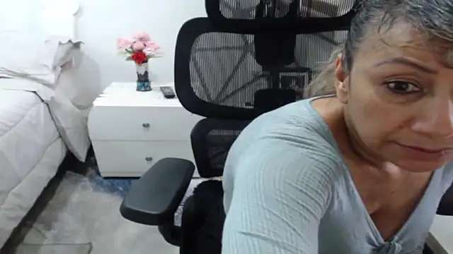 jesy hot online show from May 29, 9:54 pm